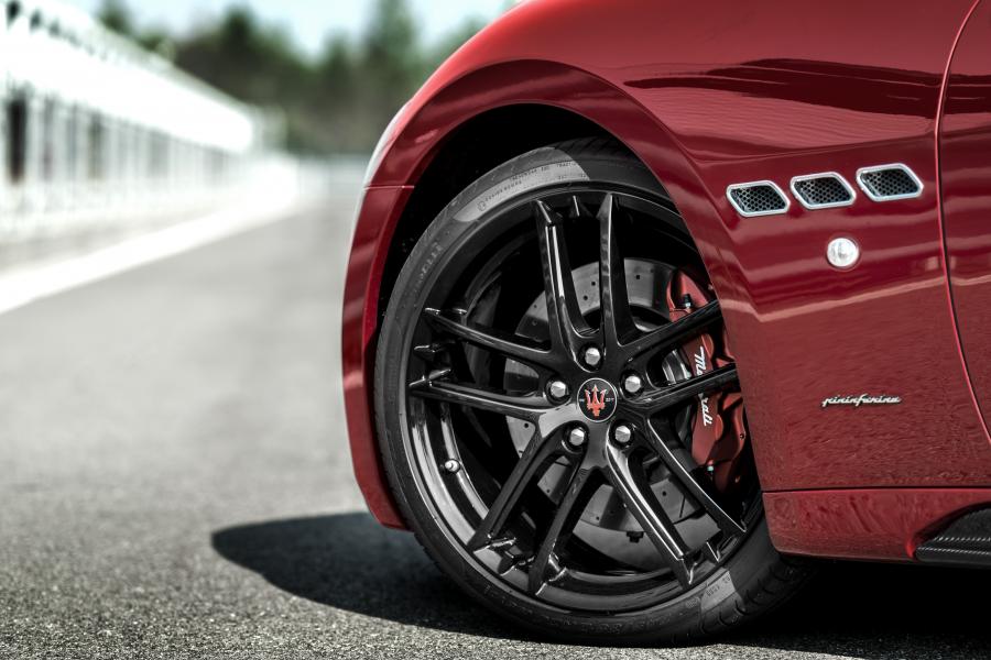 Колеса Maserati GranTurismo Sport Special Edition 2017 года  (фото 22 из 32)